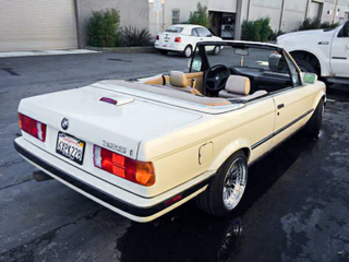 Illustration for article titled For $2,500, This 1989 BMW 325i Could Be White On Nice